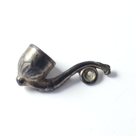Vintage | Pipe Cracker Jack Charm